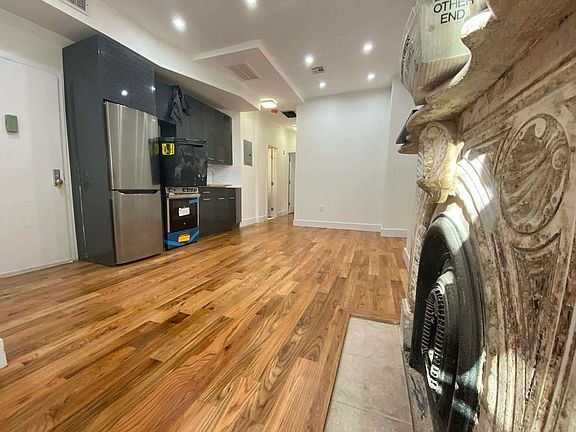2nd image of 389 Nostrand Ave #2R
