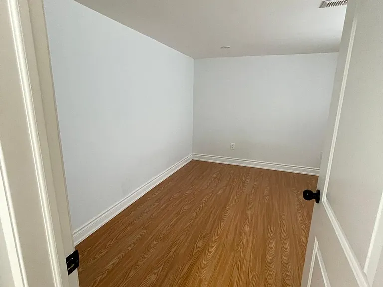 45 Blaisdale Rd #BASEMENT — Photo 7