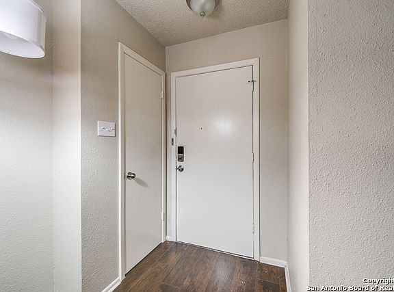 4th image of 1063 Honey Tree St