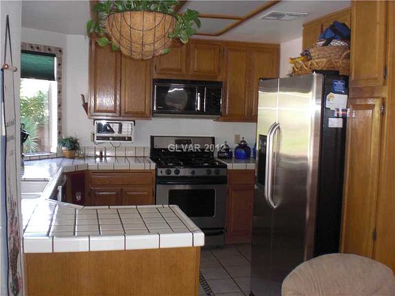 5th image of 3101 Clamdigger Ln