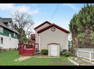 2572 S Delaware Ave #B, Milwaukee, WI 53207