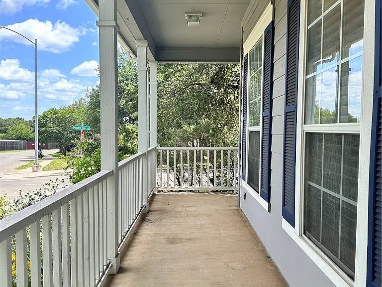 2050 Lisa Ln — Photo 47