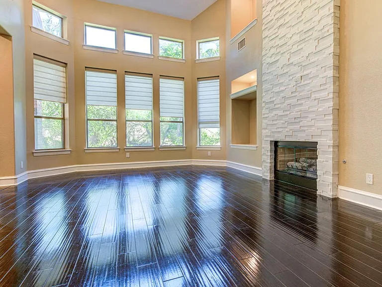 1917 Lakecliff Hills Ln — Photo 10