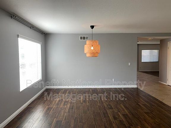 4th image of 32092 Zion Way