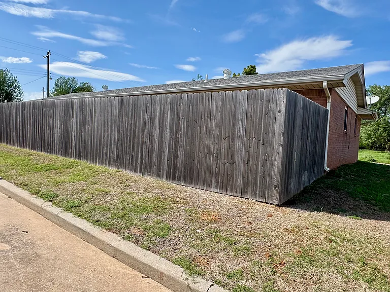 2 Williams St — Photo 20