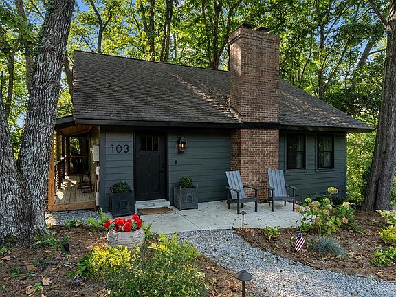 3rd image of 103 Shoreline Cir