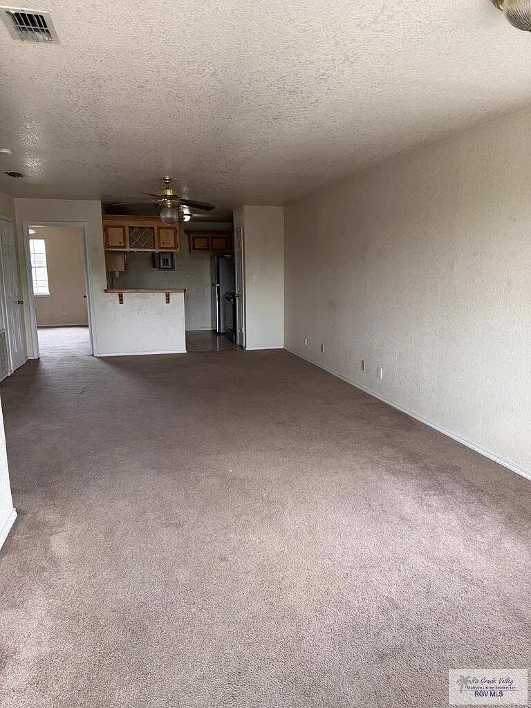 2 bed, 2.0 bath, 850 sqft, $1,000 — Photo 3