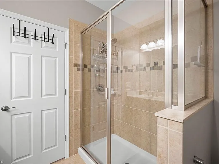 23520 Alamanda Dr #202 — Photo 25