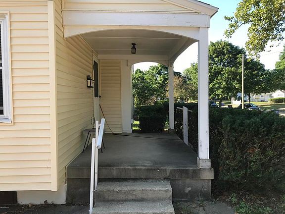 3rd image of 1802 Widdicomb Ave NW
