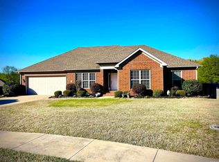 32 Southpointe, Searcy, AR 72143