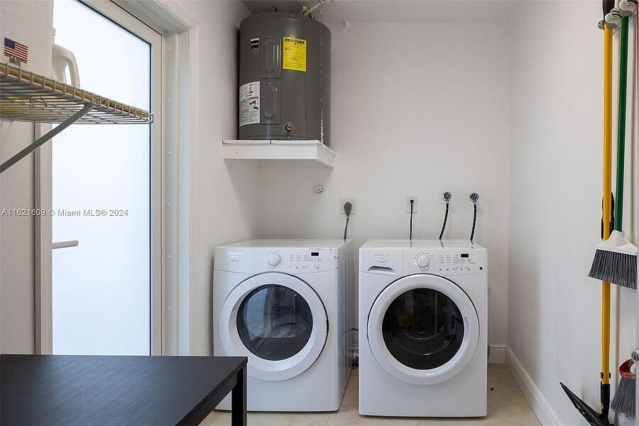 1st image of 2603 NE 34th St #2