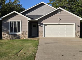 1409 Big Bend Rd, Poplar Bluff, MO 63901