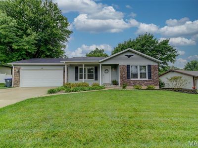47 W Douglas Dr, Saint Peters, MO, 63376