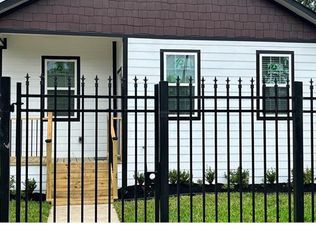 5532 Arapahoe St, Houston, TX 77020