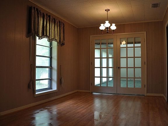 4th image of 2303 County Road 1125