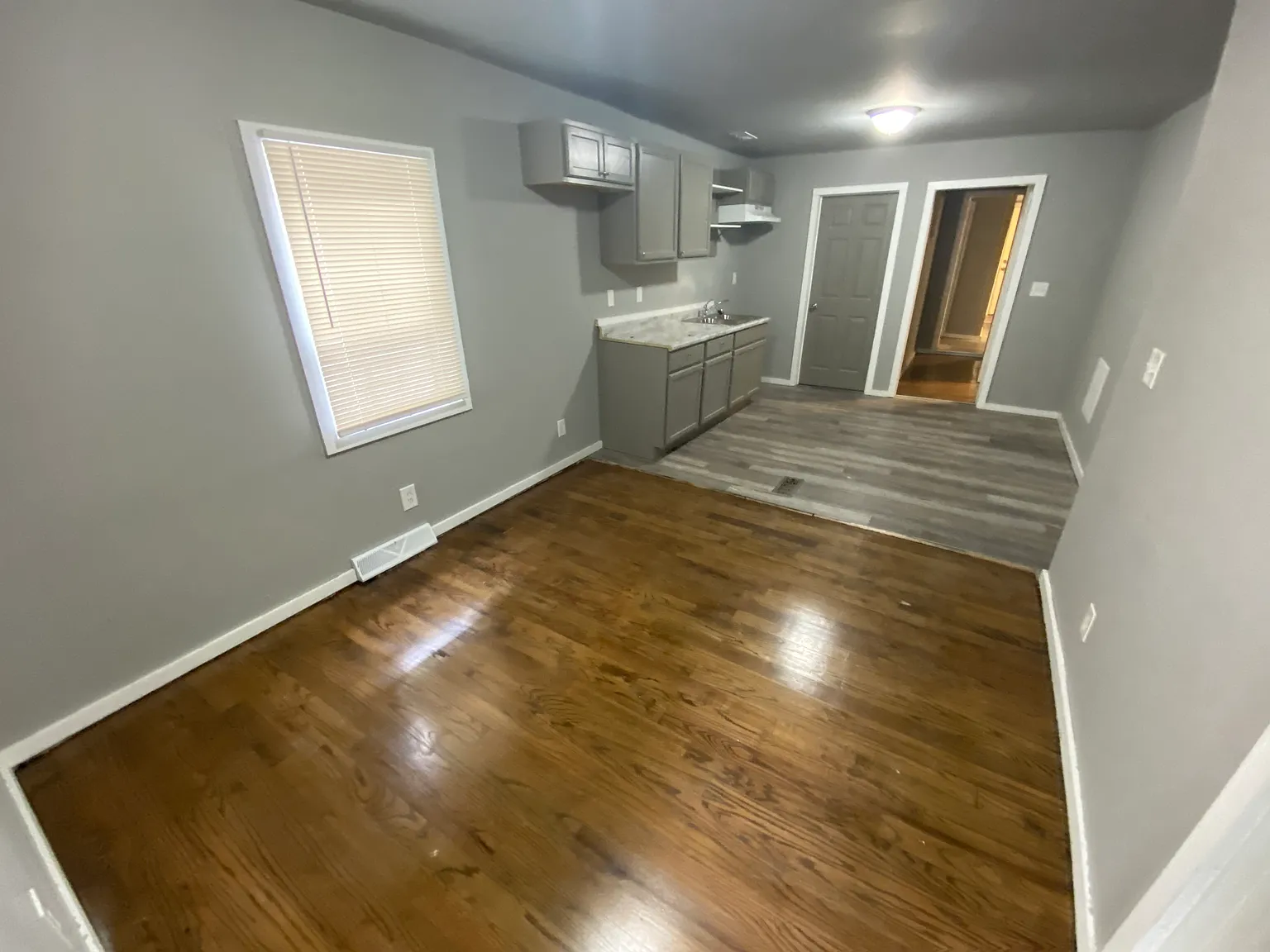 3 bed, 966 sqft, $1,400 — Photo 3