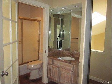 5th image of 13331 Moorpark St APT 322