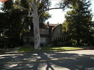 1st image of 997 N College Ave