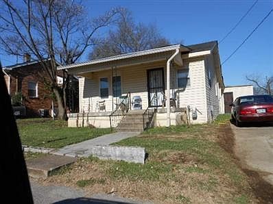 2nd image of 2114 Hermosa St
