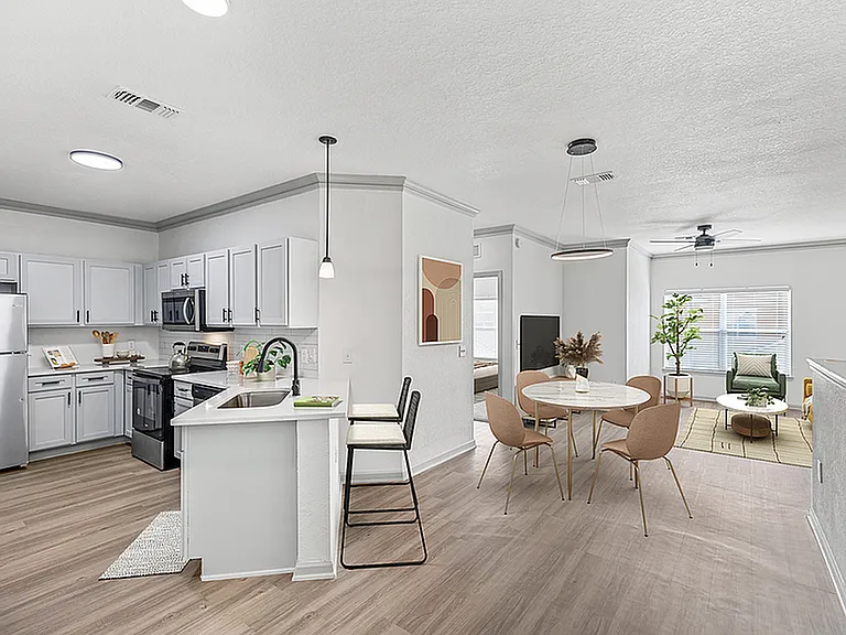 Halston World Gateway Apartment Homes — Photo 34