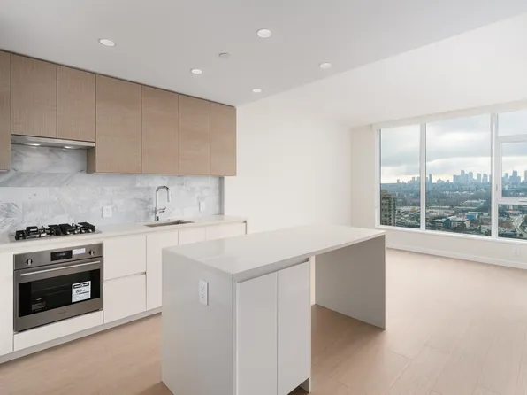 4168 Lougheed Hwy #3201, Burnaby, BC V5C 0N9