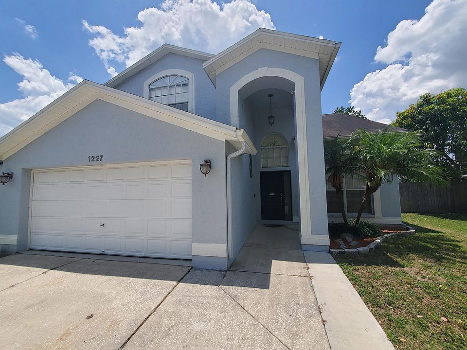 1st image of 1227 Sweet Gum Dr