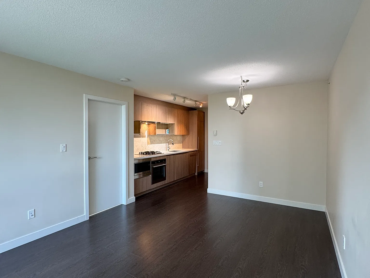 1 bed, 534 sqft, $1,850 — Photo 3