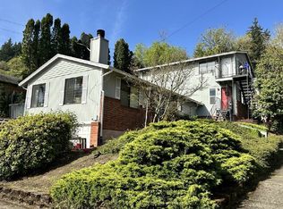 208 SW Woods St #208, Portland, OR 97201