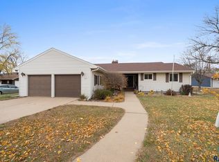 501 E 4th St, Parker, SD 57053