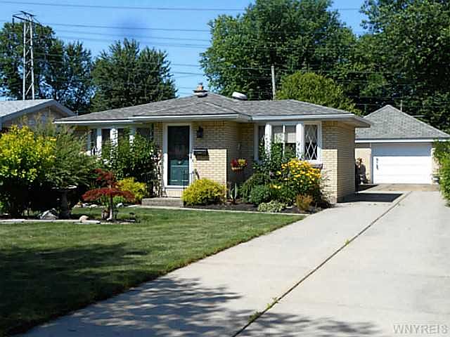 1st image of 2670 Parker Blvd