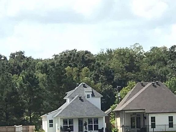 4th image of 305 San Sebastian Dr