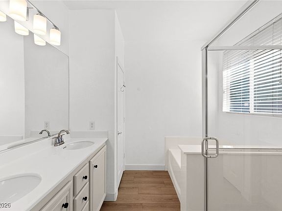 5th image of 11061 Crystal Crest Ct