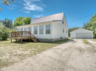 205 N North St, White Cloud, MI 49349