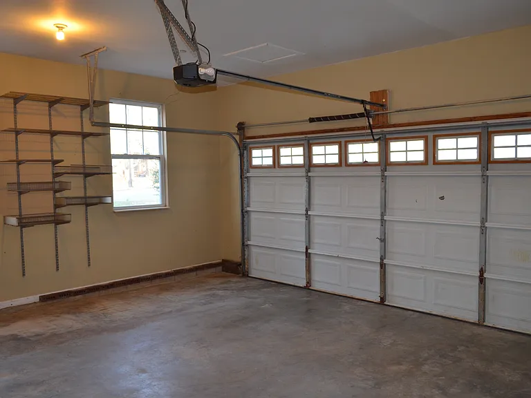 1401 Peppermint Ln — Photo 41