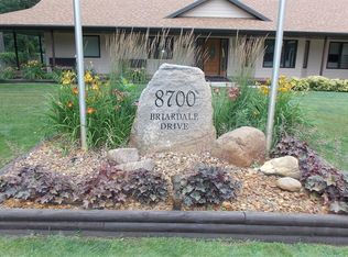 8700 Briardale Dr, Bismarck, ND 58504