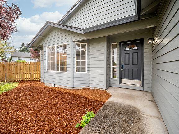 5th image of 5101 NE 141st Ct