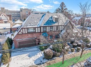 2741 168th St, Flushing, NY 11358