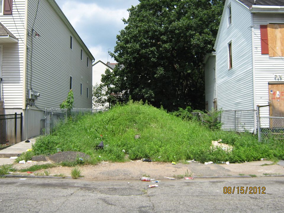 2nd image of 153 12th Ave