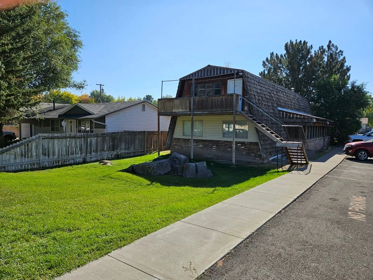Eva-355-(Woodshed) — Photo 1