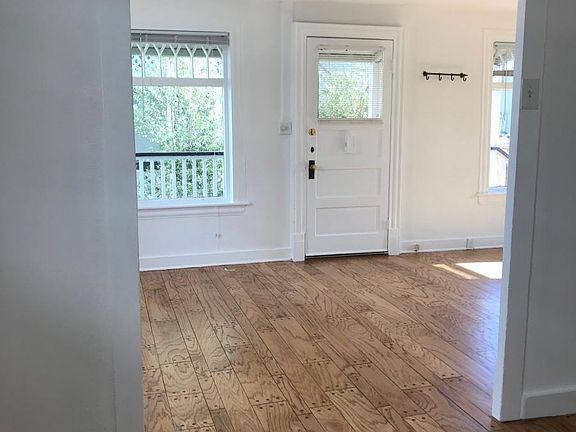 4th image of 309 N Winnipeg Pl