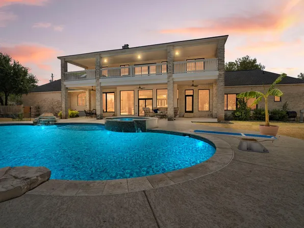 304 Harmony Ln, Georgetown, TX 78628