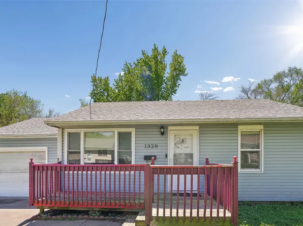 1328 Johnson St, Des Moines, IA 50315