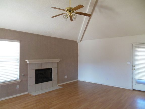 2nd image of 1265 Amber Morgan Dr