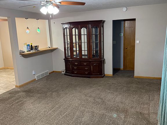 2nd image of 2025 Adams St