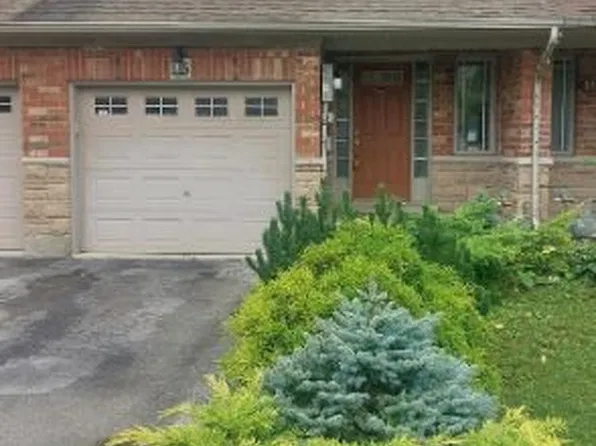 16 Magnificent Way, Hamilton, ON L0R 1C0