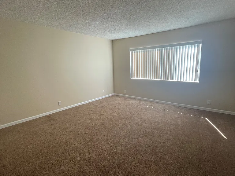 MARGATE VILLA APARTMENTS — Photo 9