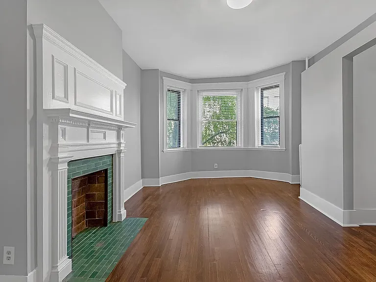 28 Glenville Ave #2 — Photo 5