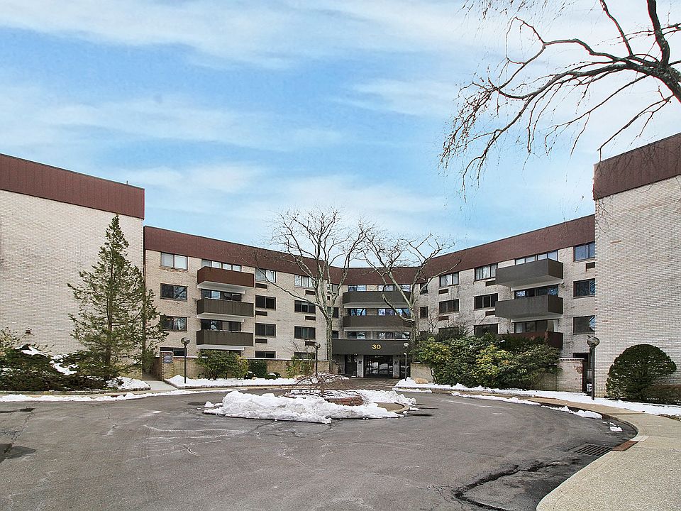 1st image of 30 Greenridge Ave APT 3B
