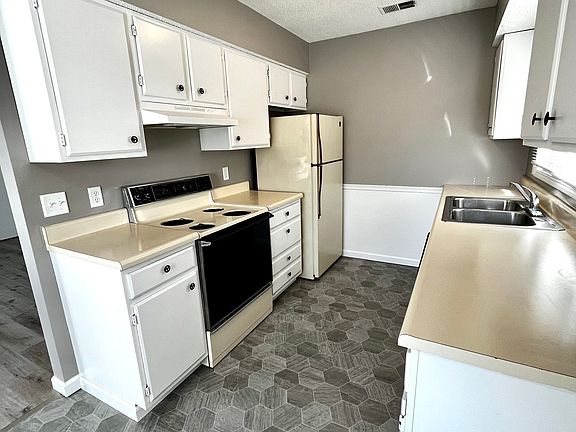 2nd image of 510 N 4th St APT 4
