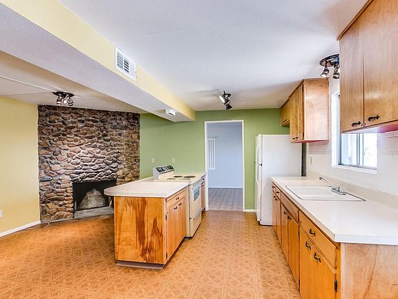 4th image of 5701 W Abington Ln